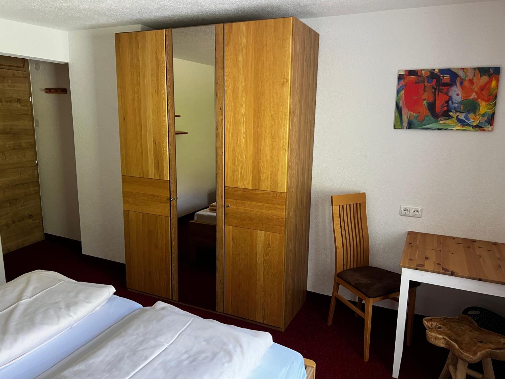 Апартаменты Haus Steissbach Санкт-Антон-ам-Арльберг Экстерьер фото