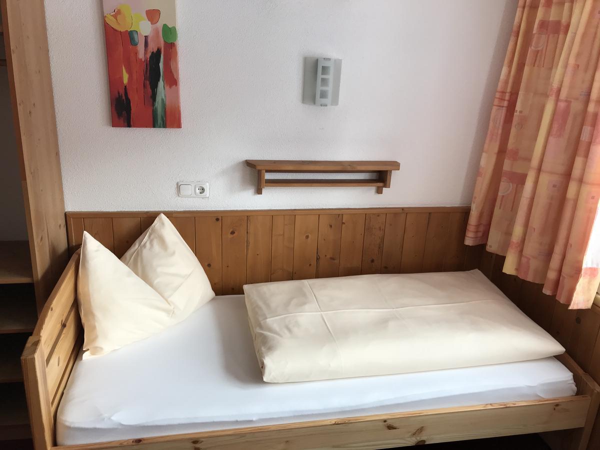 Апартаменты Haus Steissbach Санкт-Антон-ам-Арльберг Экстерьер фото